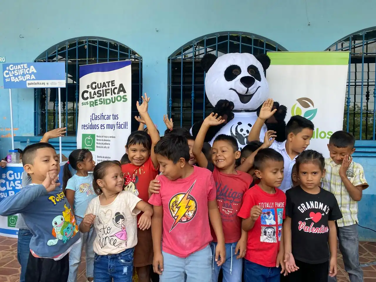 Visitamos la Escuela Camino al Éxito